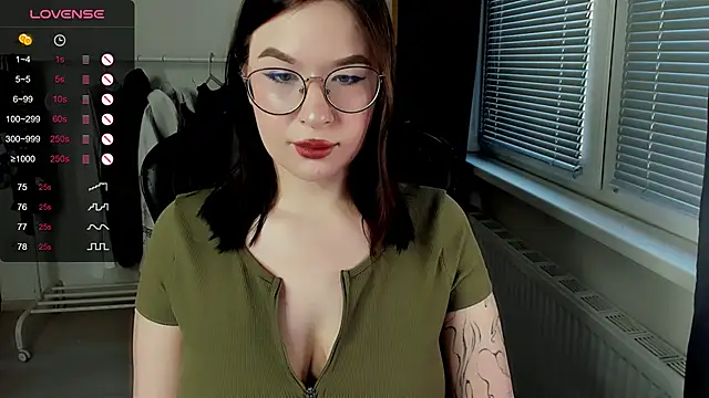 Snapshot of MyNameIsLilith chatting on March 14, 3:28 pm MyNameIsLilith online show from March 14, 3:28 pm