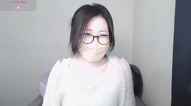  NOA-chan  online show from March 8, 3:35 pm