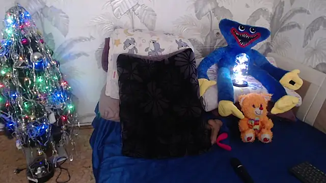 Snapshot of CamDiva113 chatting on January 4, 7:34 am CamDiva113 online show from January 4, 7:34 am