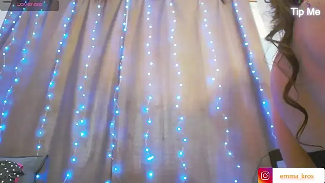 EmmaKrosss online show from May 22, 10:32 am
