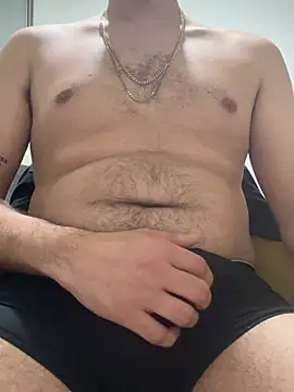 lildicky1312 online show from January 18, 2:25 am