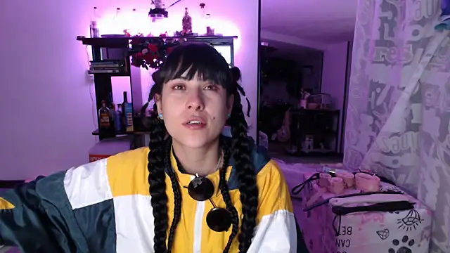 Snapshot of Hellen_dumont chatting on February 11, 12:37 am Hellen dumont online show from February 11, 12:37 am