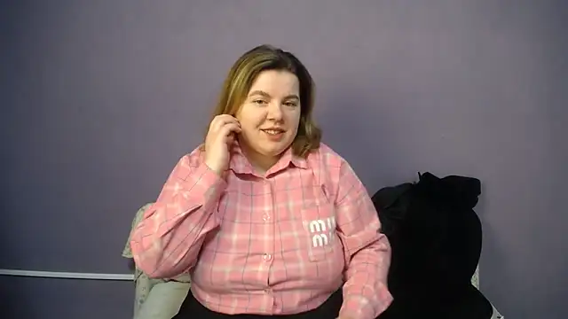 so shy online show from April 17, 6:27 am