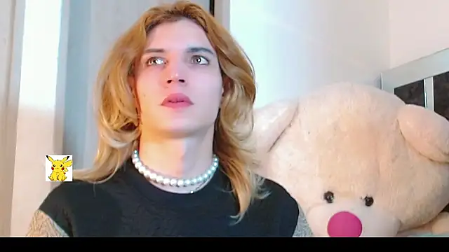 Snapshot of honey_skin chatting on February 10, 8:31 pm honey skin online show from February 10, 8:31 pm