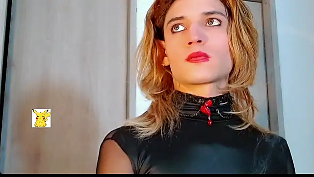 Snapshot of honey_skin chatting on February 25, 11:22 pm honey skin online show from February 25, 11:22 pm