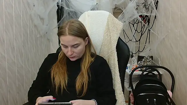 ElenaMaeer online show from October 28, 11:36 am