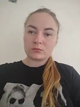 ElenaMaeer online show from June 7, 10:41 am