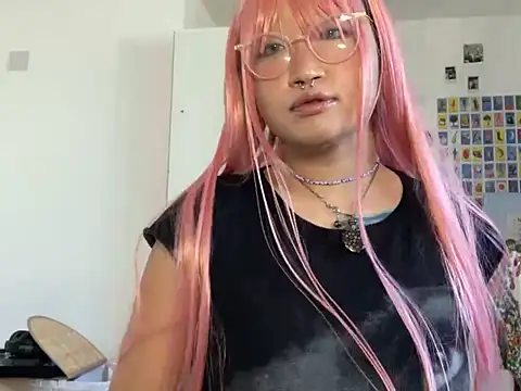 Snapshot of xxxYUKARIxxx chatting on March 17, 1:36 pm xxxYUKARIxxx online show from March 17, 1:36 pm