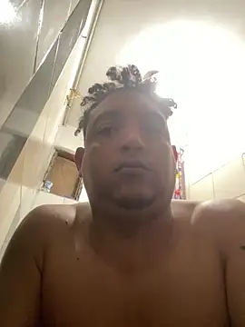 Snapshot of Gio_khalifa chatting on June 17, 2:40 pm Gio khalifa online show from June 17, 2:40 pm