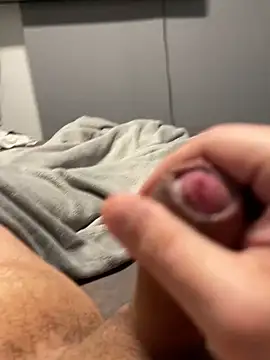 Snapshot of justconnect24 chatting on March 1, 11:34 am justconnect24 online show from March 1, 11:34 am