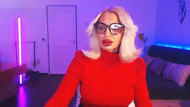 beauty chl0e online show from December 19, 8:13 pm