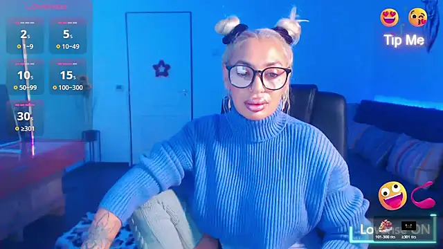 beauty chl0e online show from December 1, 8:36 pm