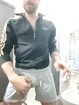 Snapshot of gilera250s chatting on December 15, 8:41 am gilera250s online show from December 15, 8:41 am