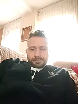 Snapshot of gilera250s chatting on December 25, 9:34 am gilera250s online show from December 25, 9:34 am