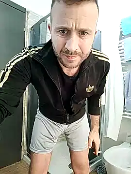 Snapshot of gilera250s chatting on January 12, 3:25 pm gilera250s online show from January 12, 3:25 pm