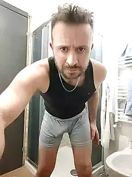 Snapshot of gilera250s chatting on January 22, 4:12 pm gilera250s online show from January 22, 4:12 pm