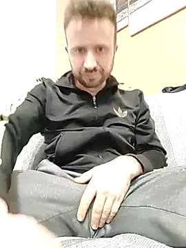 Snapshot of gilera250s chatting on February 11, 8:52 pm gilera250s online show from February 11, 8:52 pm