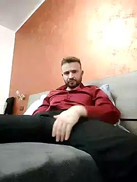 Snapshot of gilera250s chatting on February 18, 4:37 pm gilera250s online show from February 18, 4:37 pm