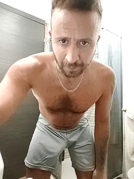 Snapshot of gilera250s chatting on November 19, 4:40 pm gilera250s online show from November 19, 4:40 pm