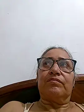 Snapshot of _candi chatting on February 4, 12:27 am candi online show from February 4, 12:27 am