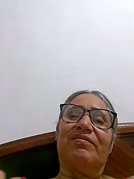 Snapshot of _candi chatting on February 5, 3:33 am candi online show from February 5, 3:33 am