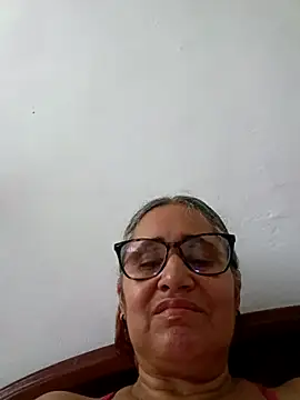 Snapshot of _candi chatting on February 17, 2:02 pm candi online show from February 17, 2:02 pm
