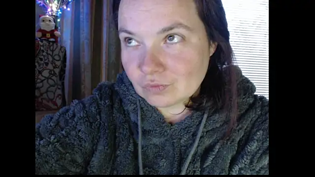 amorelara online show from October 12, 3:00 pm