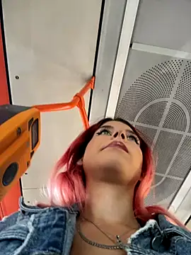 RiriRoseey online show from September 24, 7:33 am