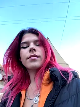 RiriRoseey online show from October 20, 7:20 am