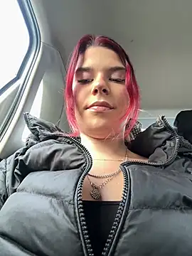 RiriRoseey online show from January 18, 8:51 am