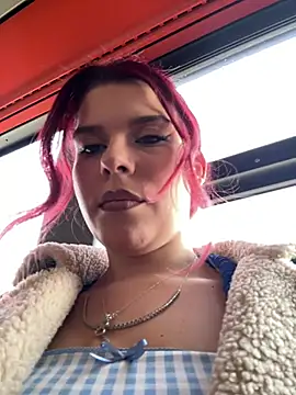 RiriRoseey online show from February 12, 8:42 am