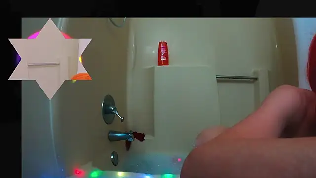 Snapshot of AriellaTaylor chatting on December 7, 3:25 am AriellaTaylor online show from December 7, 3:25 am