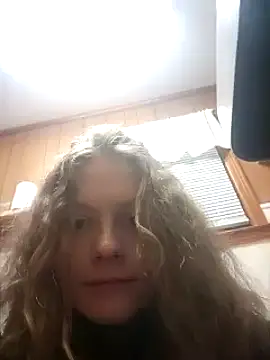 Snapshot of AriellaTaylor chatting on December 16, 2:47 am AriellaTaylor online show from December 16, 2:47 am