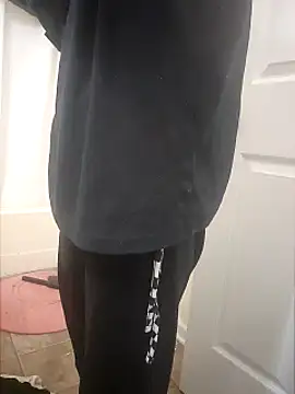 Snapshot of AriellaTaylor chatting on January 18, 2:12 pm AriellaTaylor online show from January 18, 2:12 pm