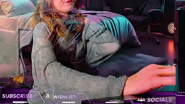 Snapshot of AriellaTaylor chatting on March 21, 8:39 am AriellaTaylor online show from March 21, 8:39 am