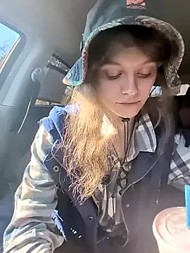 Snapshot of AriellaTaylor chatting on October 12, 8:08 pm AriellaTaylor online show from October 12, 8:08 pm