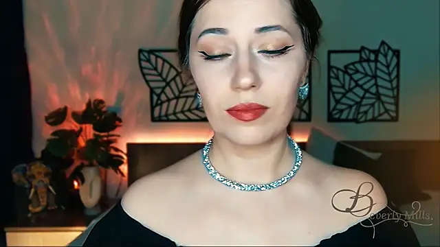 MissBeverlyMills online show from January 20, 4:55 pm