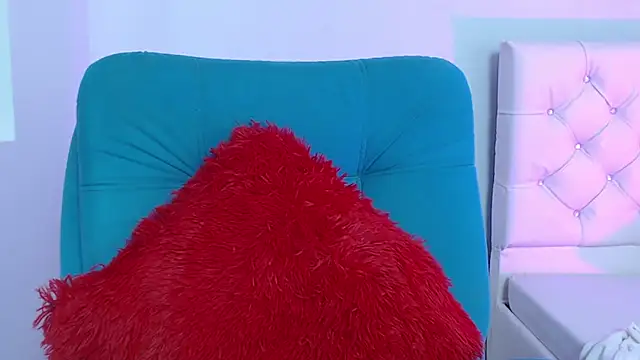 Snapshot of hantonella_ chatting on January 8, 2:56 pm hantonella  online show from January 8, 2:56 pm