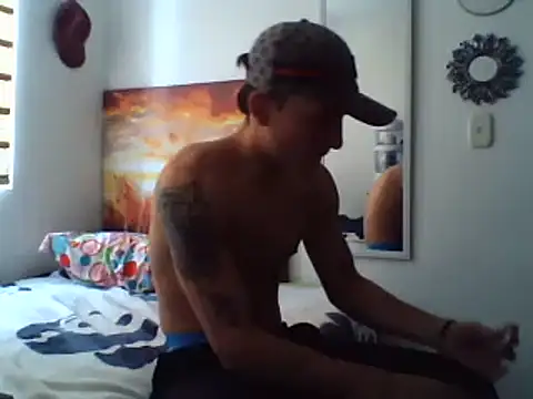 Snapshot of Pharaon_71 chatting on February 8, 7:27 pm Pharaon 71 online show from February 8, 7:27 pm