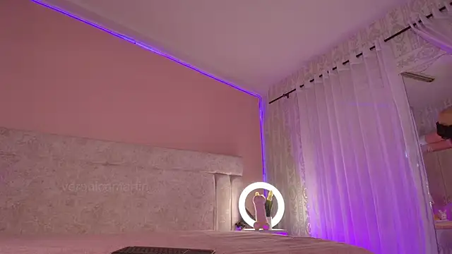 VeronicaMartiin online show from November 24, 9:36 pm