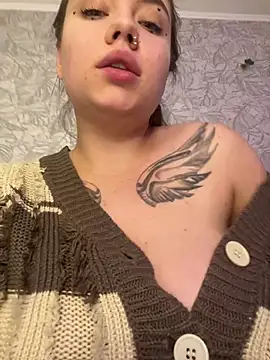 Snapshot of Vikki_toriya chatting on January 22, 11:21 pm Vikki toriya online show from January 22, 11:21 pm