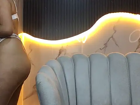 victoria castillo b online show from February 6, 8:23 pm