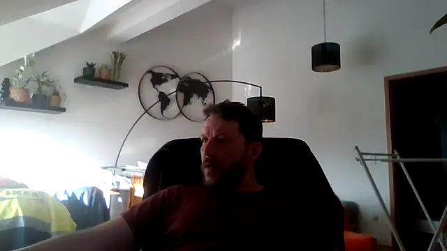Snapshot of BennyLommy chatting on March 11, 3:07 pm BennyLommy online show from March 11, 3:07 pm