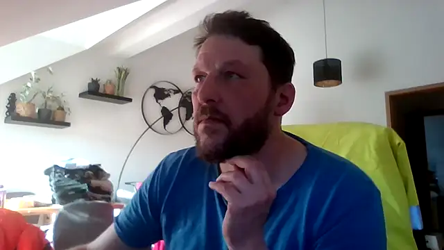 Snapshot of BennyLommy chatting on March 24, 3:28 pm BennyLommy online show from March 24, 3:28 pm