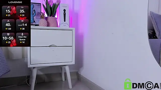 atena hill online show from December 20, 9:50 pm