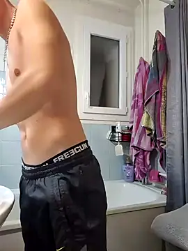 Snapshot of Sportif7413 chatting on January 10, 5:45 pm Sportif7413 online show from January 10, 5:45 pm