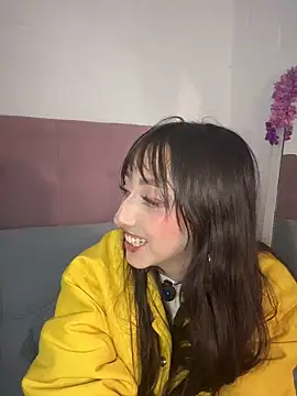 Snapshot of v1cky_ chatting on May 15, 1:23 am v1cky online show from May 15, 1:23 am