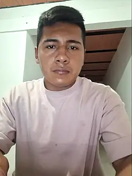 Snapshot of Willner08 chatting on March 2, 3:45 am Willner08 online show from March 2, 3:45 am