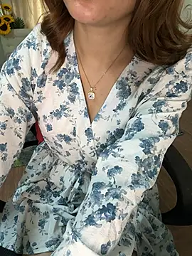 Snapshot of Jen_jennyy1 chatting on March 22, 5:06 am Jen jennyy1 online show from March 22, 5:06 am