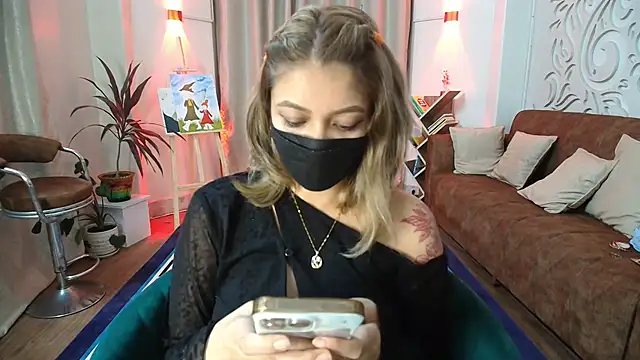 Snapshot of Jen_jennyy1 chatting on May 19, 9:21 pm Jen jennyy1 online show from May 19, 9:21 pm